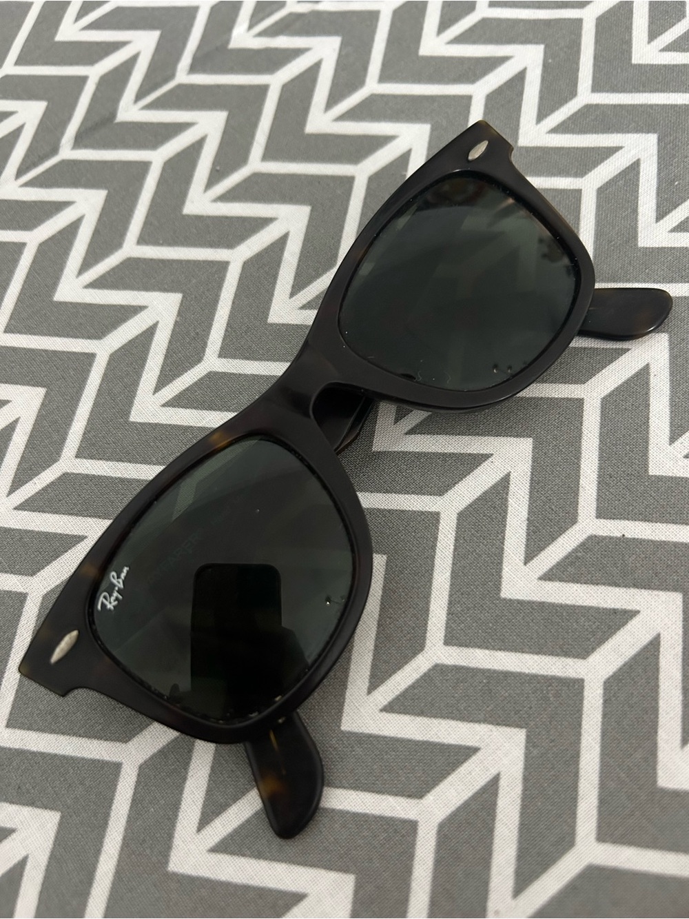 Vintage Ray-Ban Wayfarer Sunglasses in Black and Tortoise Frame with Green Lense